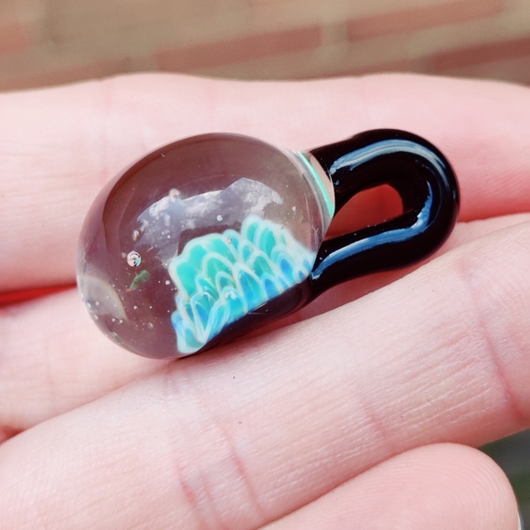 Unusual vintage hand blown art glass pendant - Picture 4 of 12